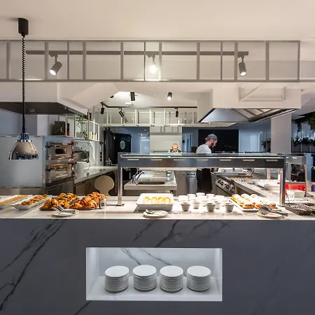 Ξενοδοχείο Ad Turres 3*